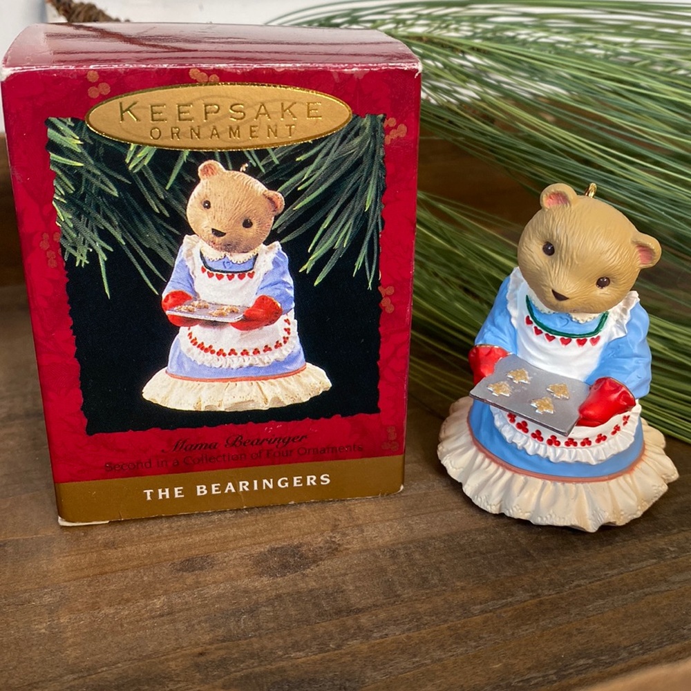 Vintage Hallmark 1993 ‘Mama Bearinger’ Keepsake Ornament